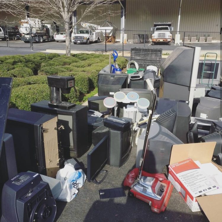 A Tour of the Snellville Recycling Center County Recycles